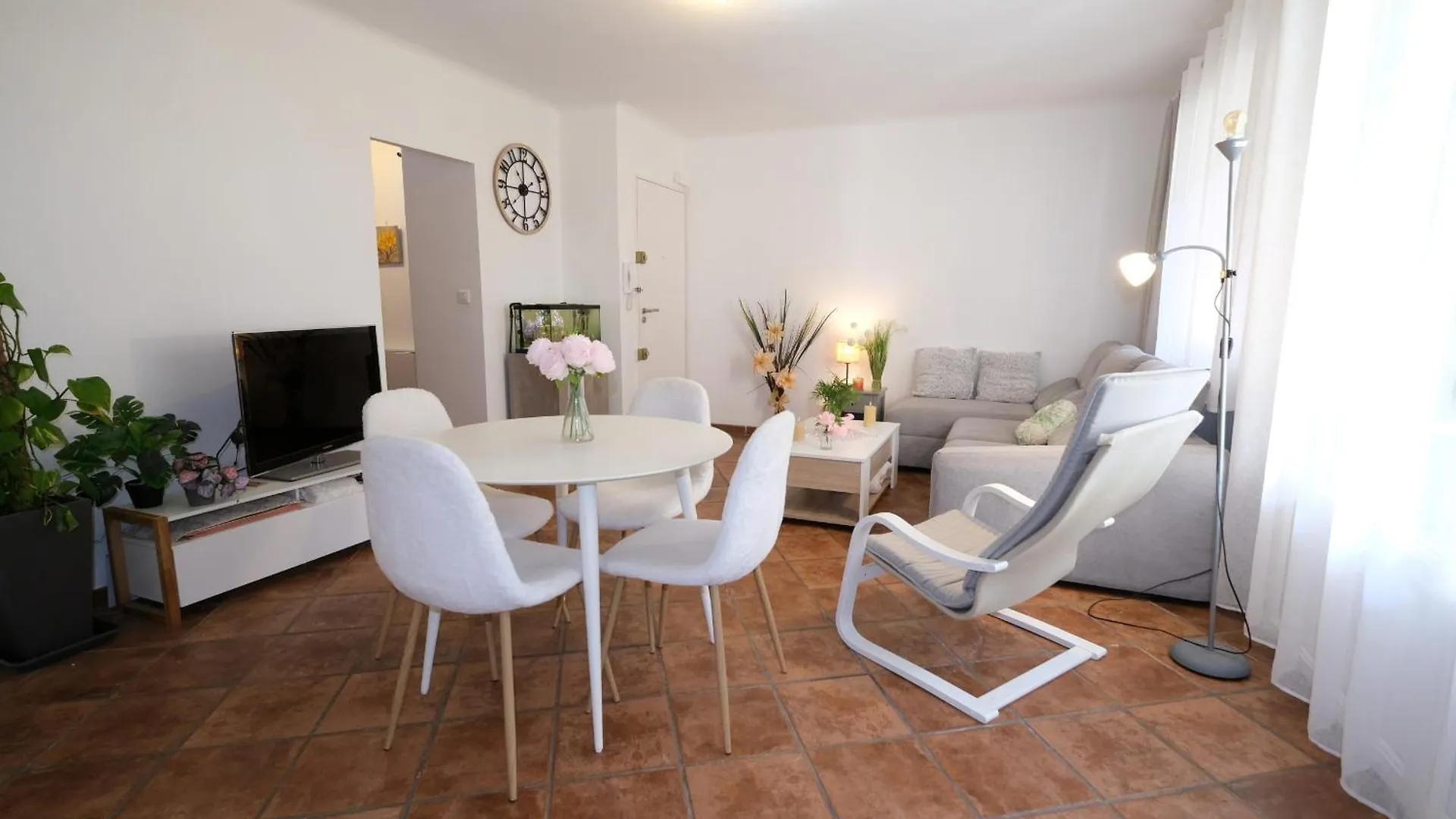 Three Bedrooms Apartment In Aix En Pce Αιξ-αν-Προβάνς Γαλλία