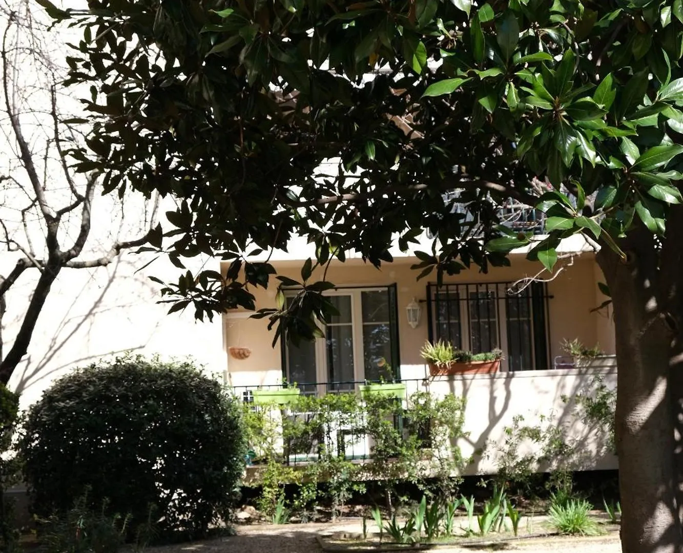 Three Bedrooms Apartment In Aix En Pce Αιξ-αν-Προβάνς Γαλλία